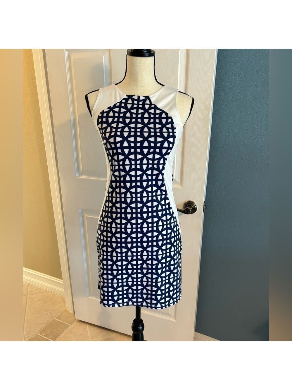 Vfish Navy and White Geometric Print Fitted Dress EUC Sz S